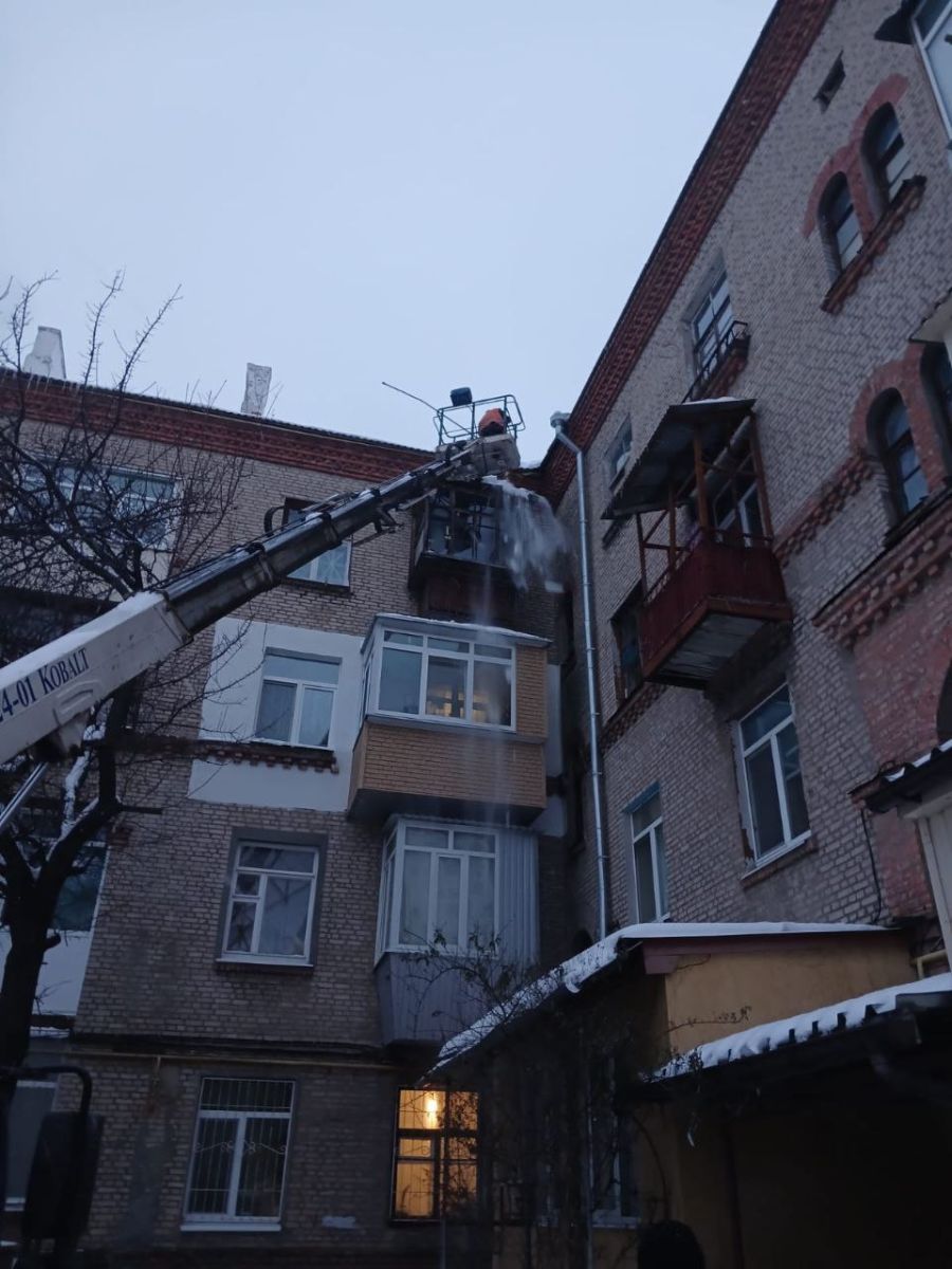 Новини Харкова: ремонт будинків і очищення дахів